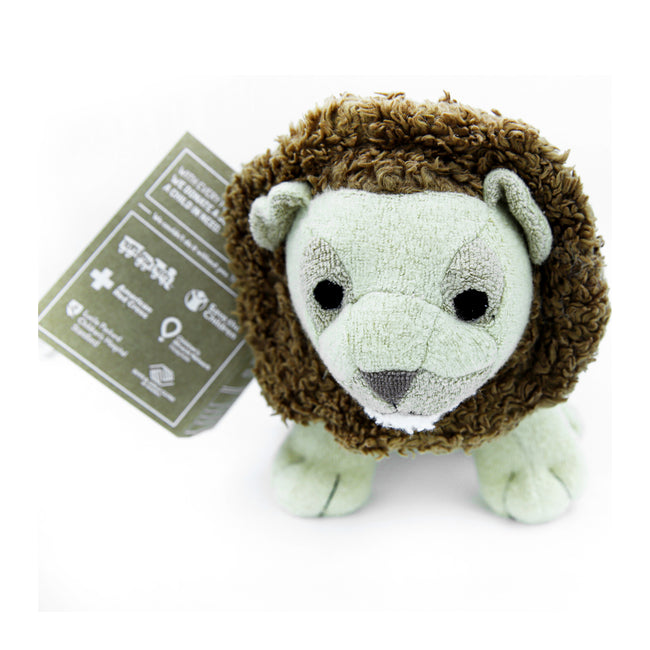 Face of the organic and fair Trade realistic lion plush by Bears for Humanity